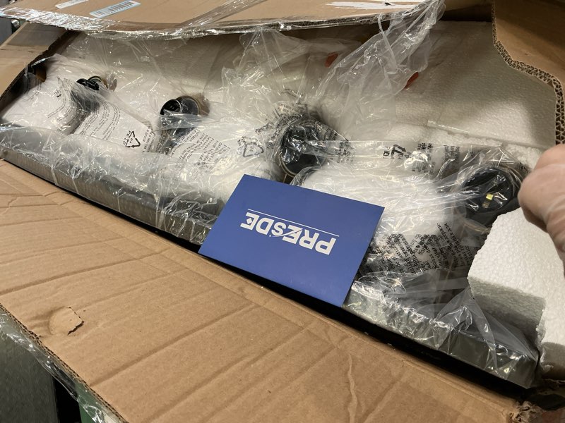 https://lotting-media.assets.bidfta.com/lotting_5458abaa-145f-4fa4-bc10-ee01f2b39a25