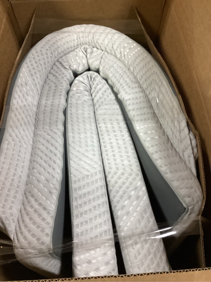 Condition photo showing Good Condition for mlily tri-fold memory foam mattress topper, 4 inch full folding mattress with collapsible and washable cover, travel and guest mat, 75"×54"×4", grey