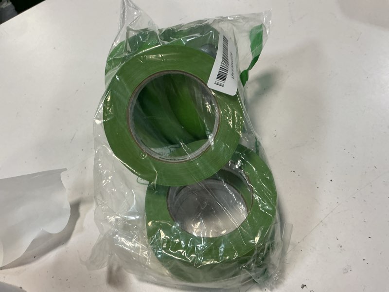 Condition photo showing Good Condition for frogtape multi-surface painters tape with paintblock, 1 inch wide (0.94 in. x 60 yds), medium adhesion, green, 6 rolls (240659) 6 rolls, 0.94" x 60 yds 6 rolls, 0.94" x 60 yds