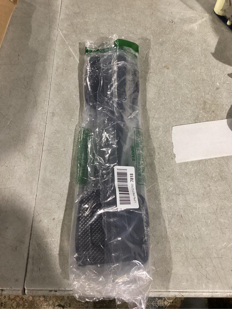 Condition photo showing Good Condition for mr.siga heavy duty long handle fly swatter, black, 6 pack