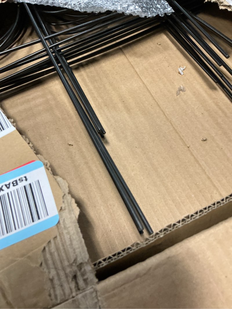 Condition photo showing Good Condition for amagabeli 8 panels 32in(h)×10ft(l) decorative garden fence no dig rustproof metal pre-linking fence panels garden edging border animal barrier fencing for flower beds yard patio outdoor decor black 32in(h) x 10ft(l) black cloverleaf