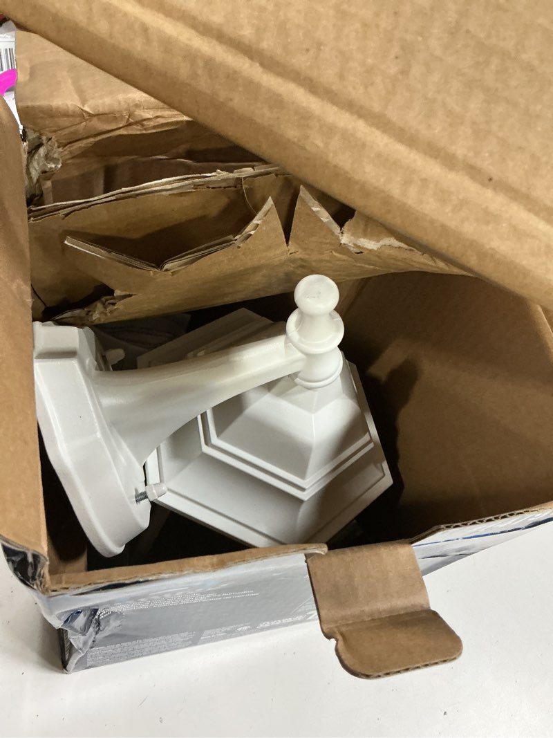 Condition photo showing Good Condition for  project source henfield 1 -light 11.81-in h matte white hardwired outdoor wall light