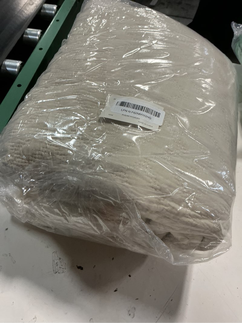 Condition photo showing Good Condition for palassio beige 100% cotton quilt king size bedding sets with 2 pillow shams, lightweight textured farmhouse country bedspread soft shabby chic patterned coverlet for all season, 3 pieces geometric-wheat king(106"x96"?