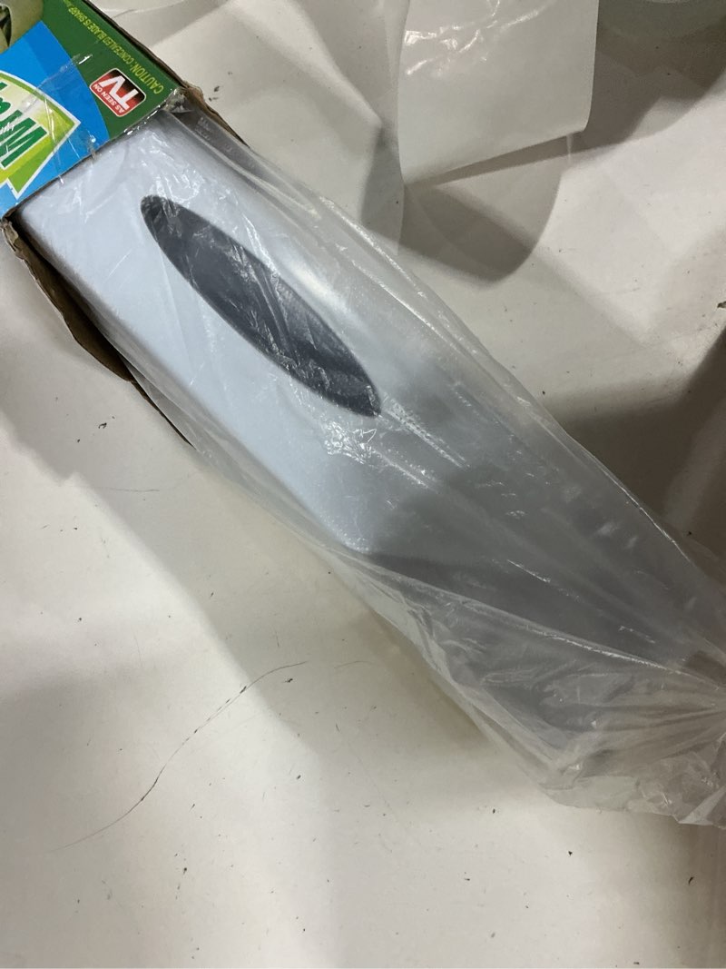 Condition photo showing Good Condition for plastic wrap cutter plastic wrap tastic easy to use food freshness wrap dispenser, just pull, press,