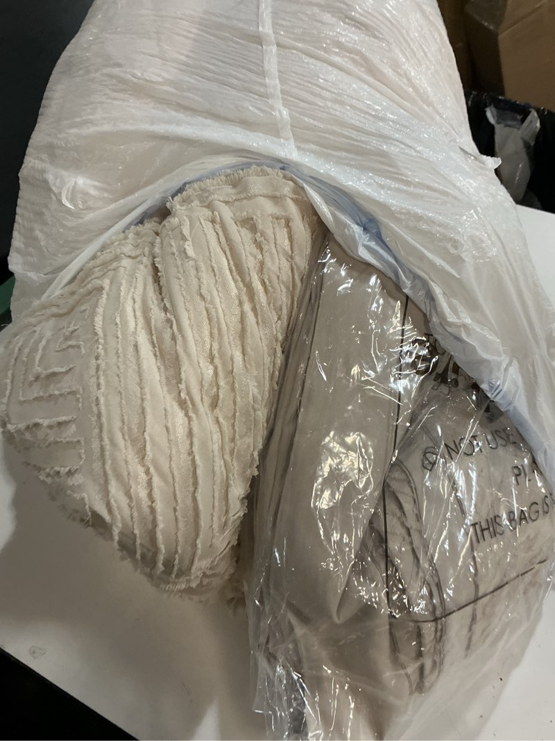 Condition photo showing As Is for zzlpp queen comforter set 7 pieces, beige bed in a bag queen size, tufted boho bedding set with 1 comforter, 2 pillow shams, 2 pillowcases, 1 flat sheet, 1 fitted sheet 01 - beige queen