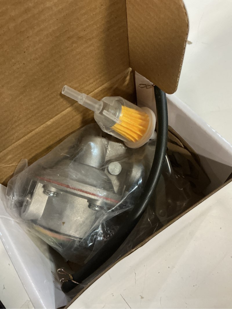 Condition photo showing Good Condition for re27667 ar52159 re527115 fuel lift pump fit for john deere 300b 301a 302 302a 310a 310b 310c 315c 344e 350c 355d