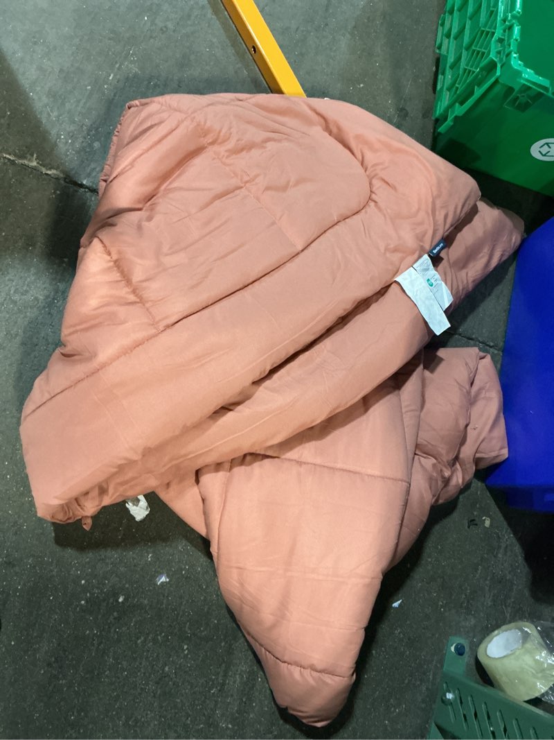 Condition photo showing As Is for bedsure full comforter duvet insert, all season bed comforter, quilted down alternative duvet, box stitched comforters with corner tabs, machine washable, 82 x 86 inches (pink/grey)