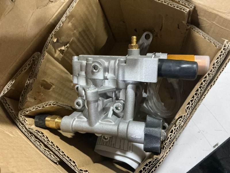Condition photo showing Good Condition for biswing pressure washer pump, 7/8" shaft vertical plunger, 3400 psi max, 2.5 gpm, replacement pump for gas power washer, rear facing inlet/outlet rear inlet
