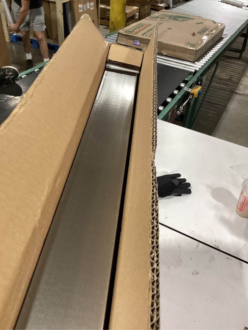 Condition photo showing New/Like New for washing machine pan-28" x 30" x 2.5", heavy duty 304 stainless steel, washing machine tray with anti-slip bottom pad, raised edge drain pan, no hole, leak protection for laundry room m:28" x 30" x 2.5"