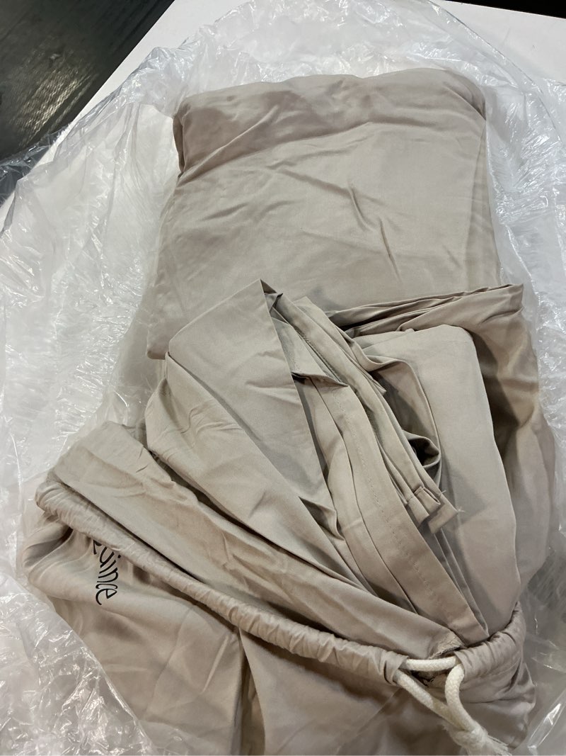 Condition photo showing Good Condition for bamboo sheet set, king, sand