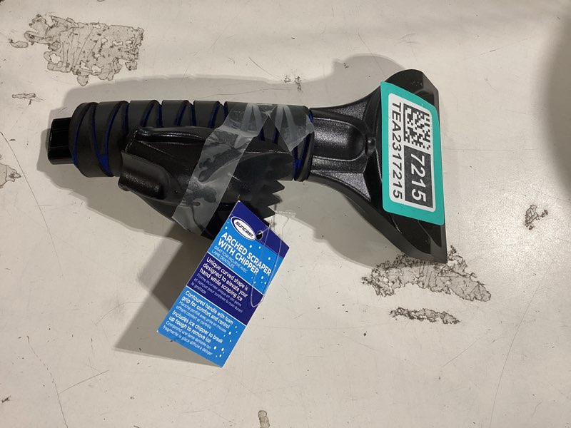 Condition photo showing Good Condition for Simliar product  suncast  SubZero Sub Zero 11 in. Ice Scraper 24 pk