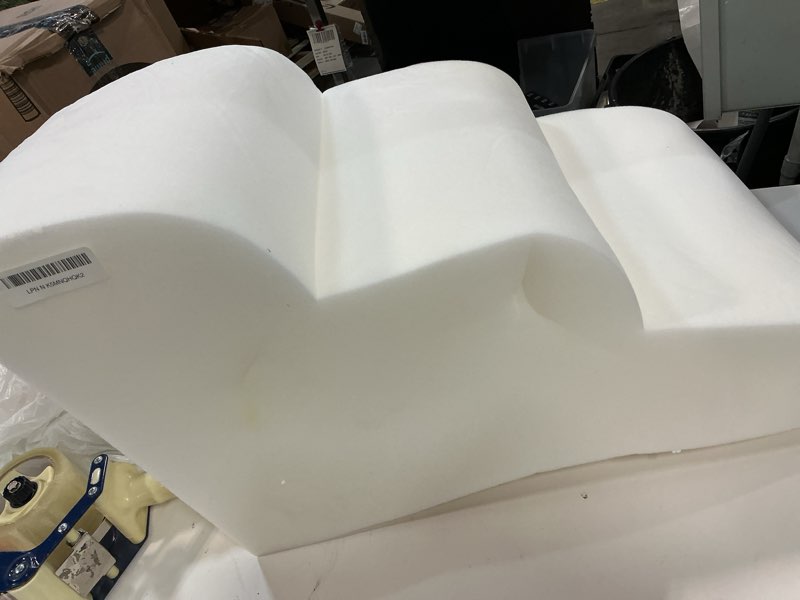 Condition photo showing As Is for Chic Threads Dog Stairs for Small Dogs, 3-Step Dog Stairs for High Beds and Couch, Pet Steps for Small Dogs and Cats?Non-Slip Stable Indoor Dog Steps 3-steps