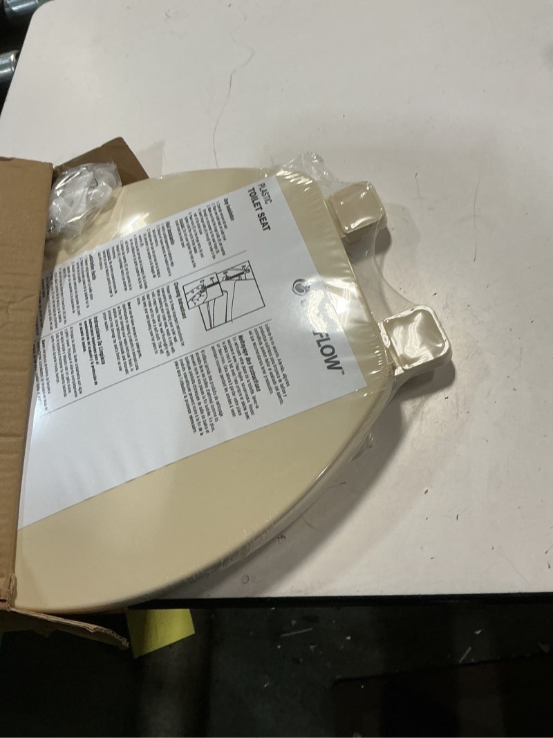 Condition photo showing New/Like New for highcraft premium round toilet seat with adjustable hinges - molded plastic toilet seat - fits standard round toilets - round seat in bone/beige round bone