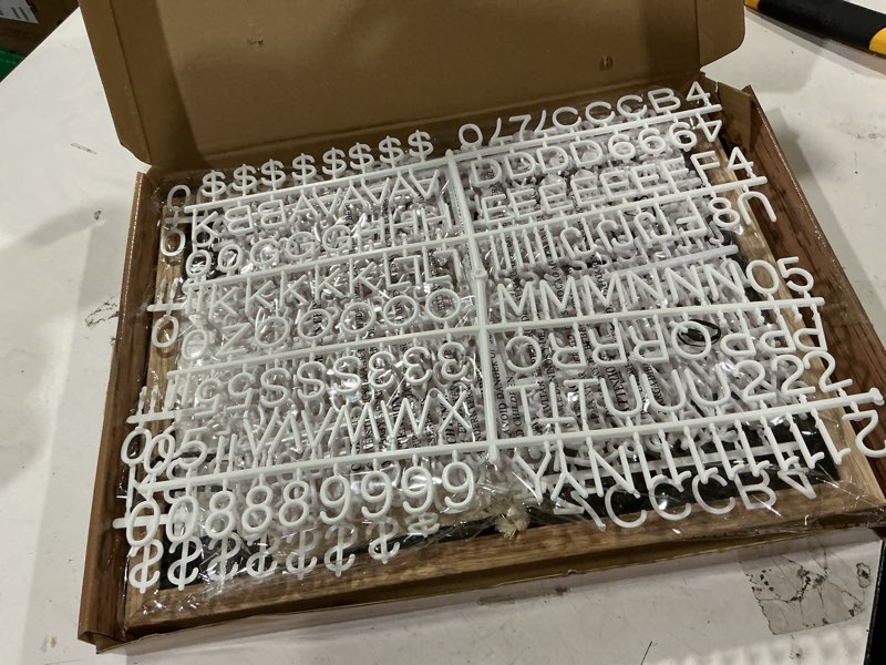 Condition photo showing Good Condition for felt letter board - 680 letters, numbers & symbols, 16 x 12 inch, changeable message board for notes & announcements, wood frame, 2 storage bags, light brown frame light brown with black board