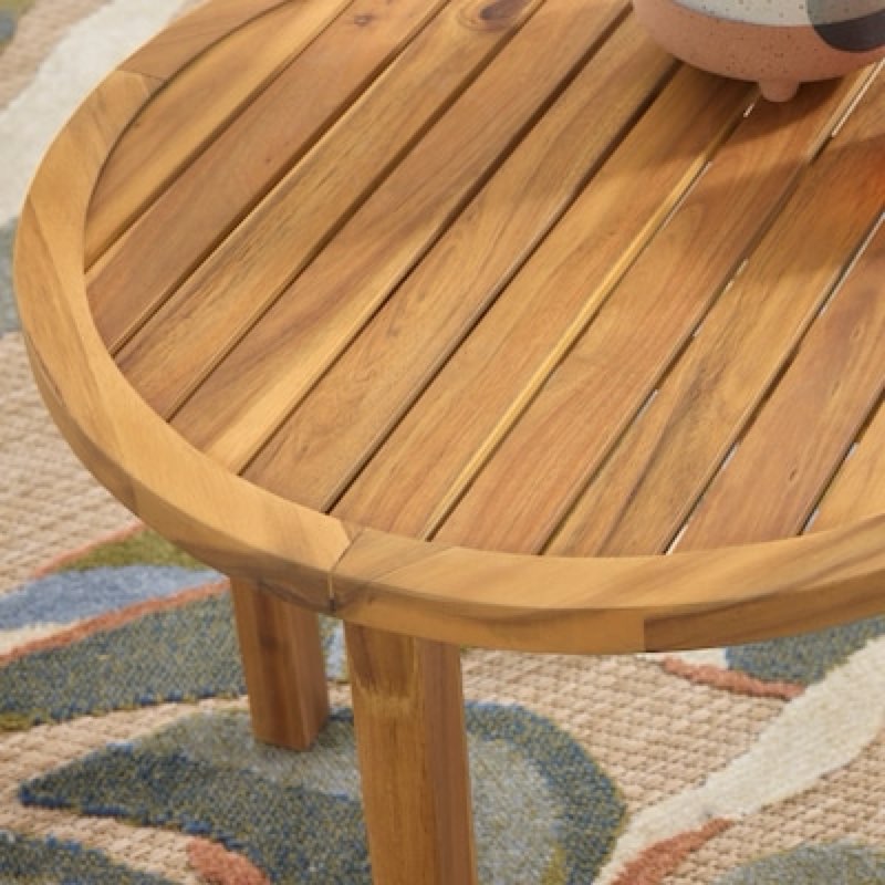 Outdoor coffe table
