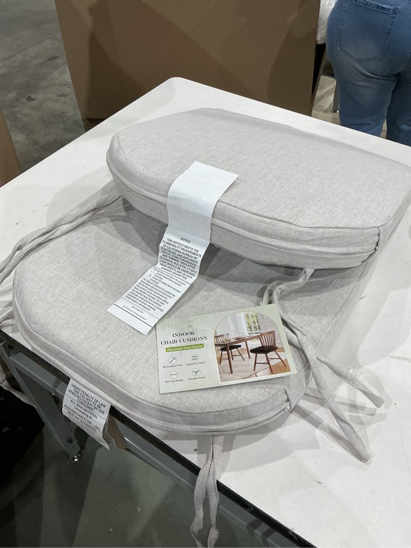 Condition photo showing Good Condition for downluxe chair cushions for dining chairs, memory foam linen kitchen chair pads with ties, waterproof, stain-resistant and washable cover, 17" x 16" x 2.5", beige, 2 pack beige pack of 2