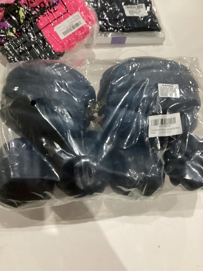 Condition photo showing New/Like New for Winlyn 7 Pcs Assorted Sizes Navy Blue Artificial Pumpkins Decorative Dark Blue Pumpkins Faux Foam Pumpkins for Gifts Fall Baby Shower Thanksgiving Halloween Table Centerpiece Shelf Mantel Decoration