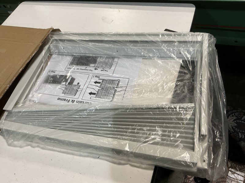 Condition photo showing New/Like New for lbg products window air conditioner side panel and frame set,ac accordion filler kit,fits most 22000btu window air conditioners