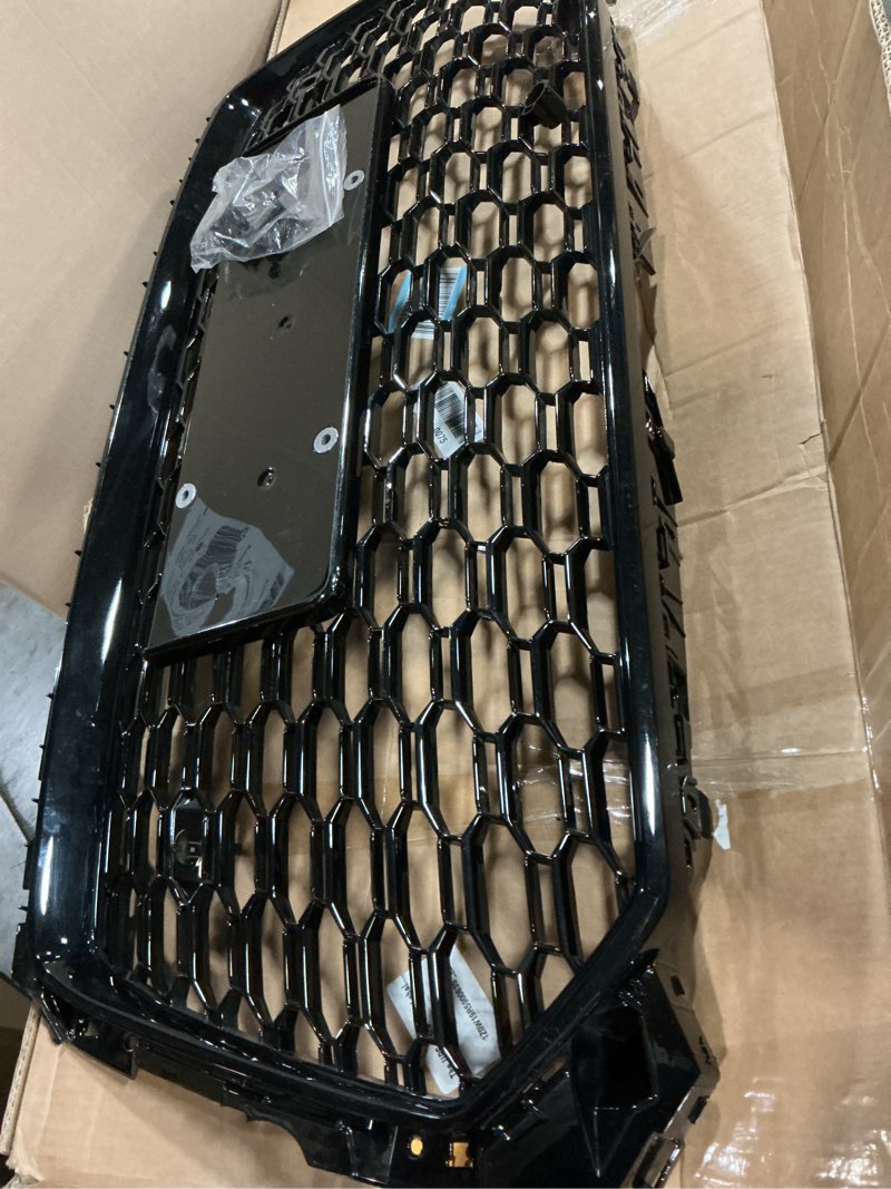 Condition photo showing Good Condition for Front Grill Bumper Upper Grille Fit For 2018 2019 AUDI S5 A5 Sportback Gloss Black RS5 Style Honeycomb Grid Replacement Parts Accessories