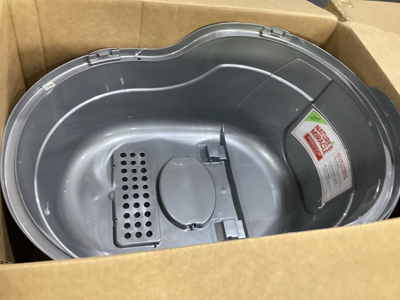Condition photo showing Good Condition for nature’s miracle hooded flip top litter box for cats, with built-in odor control charcoal filter silver/grey