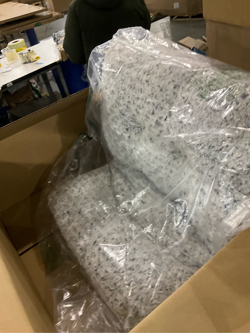 Condition photo showing Good Condition for Dog bed