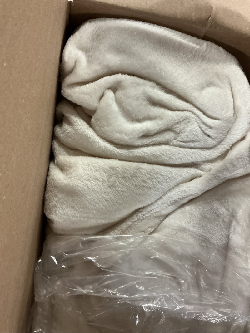 Condition photo showing As Is for bedsure gentlesoft fleece blanket california king - lightweight plush fuzzy cozy soft blankets for bed, cream, 102x96 inches cream california king (102" x 96")