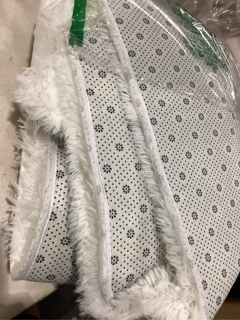 Condition photo showing Good Condition for olanly area rugs for living room bedroom, machine washable 4x5.9 ft soft fluffy shaggy bedside rug, indoor floor carpet for kids girls and boys, dorms, nursery rooms, home decor aesthetic, white 4x5.9 ft white