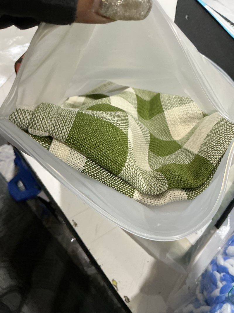 Condition photo showing Good Condition for laolitou spring green checkered table runner, cotton linen gingham table runners, classic buffalo plaid farmhouse table decor, 13x108 inches 108" x 13" (rectangular) green