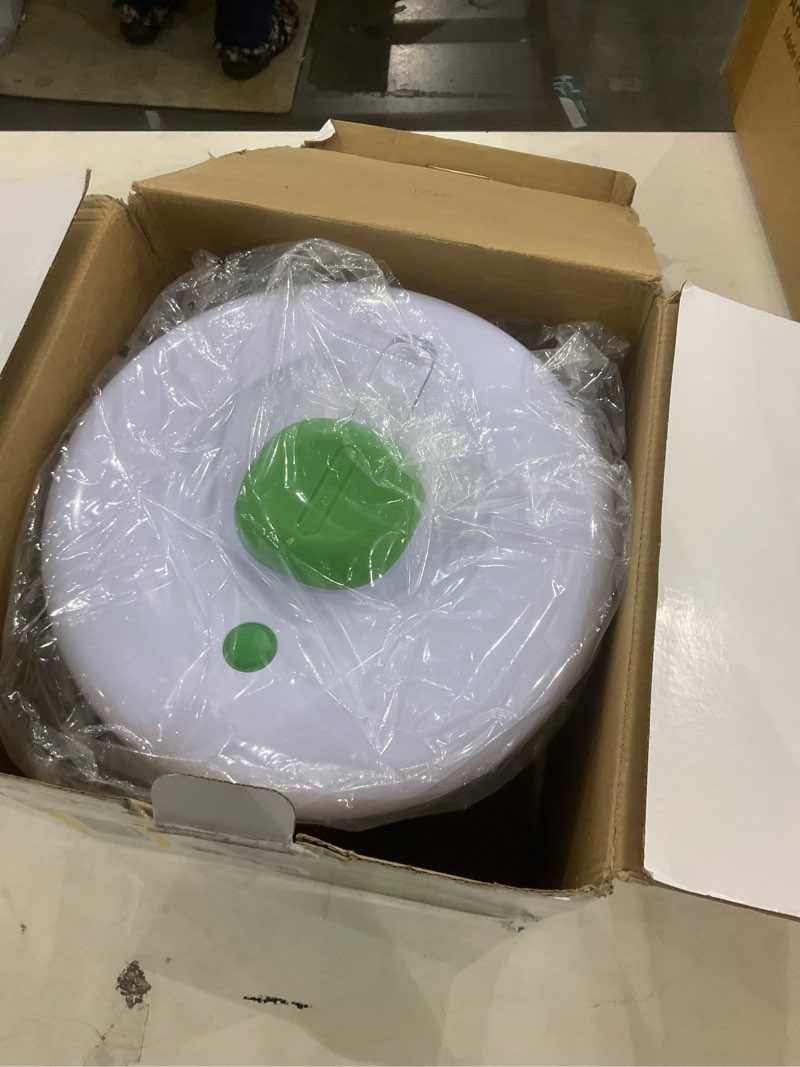 Condition photo showing New/Like New for Farberware Easy to use pro Pump Spinner with Bowl, Colander and Built in draining System for Fresh, Crisp, Clean Salad and Produce, 6.6 quart, Green Green 6.6 quart