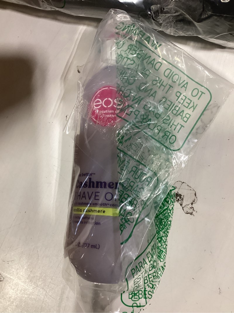 Condition photo showing New/Like New for eos cashmere shave oil – vanilla cashmere, moisturizing shave oil with shea butter & glycerin, helps prevents irritation & razor burn, vegan, 6 fl oz vanilla cashmere 6 fl oz (pack of 1)