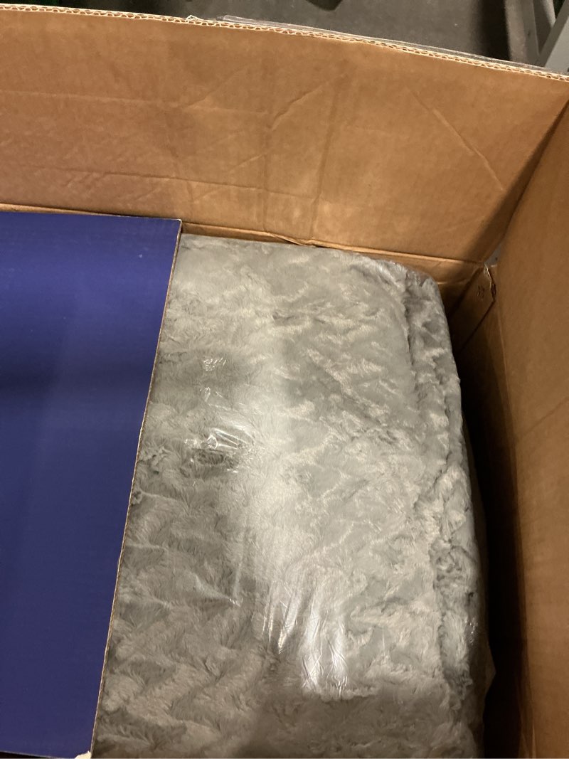 Condition photo showing Good Condition for Hobestluk 5ft Bean Bag Chairs for Adults Large Beanbag Chair with Chevron Plush Fur Cover Big Bean Bag Chair for Living Room Bedroom Dorm Office - Grey (50” x 50” x 24”) 5FT - 50” x 50” x 24” Grey