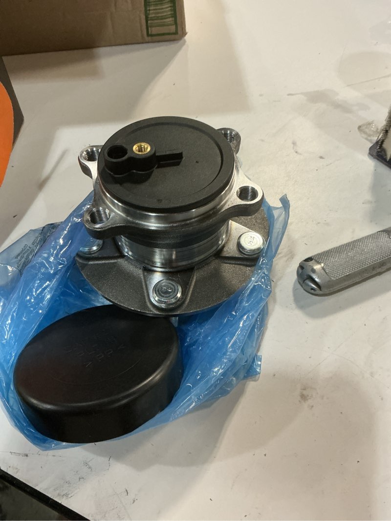Condition photo showing New/Like New for Hub Bearing Unit