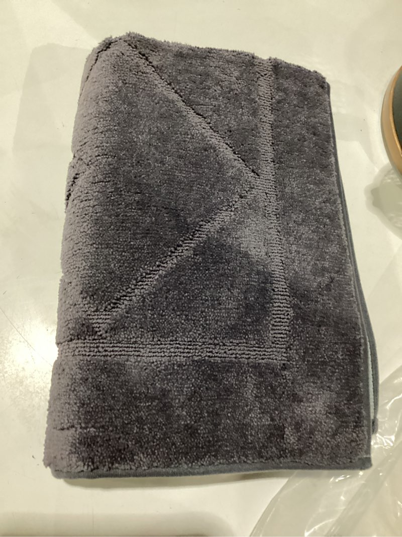 Condition photo showing Good Condition for refetone dirt trapper door mat 32" x 40", washable indoor doormat rubber backing non slip, resist dirt and absorbent entrance mat, low profile inside floor mats for front back door and entryway, grey 3'4" x 2'8" (rectangular) grey