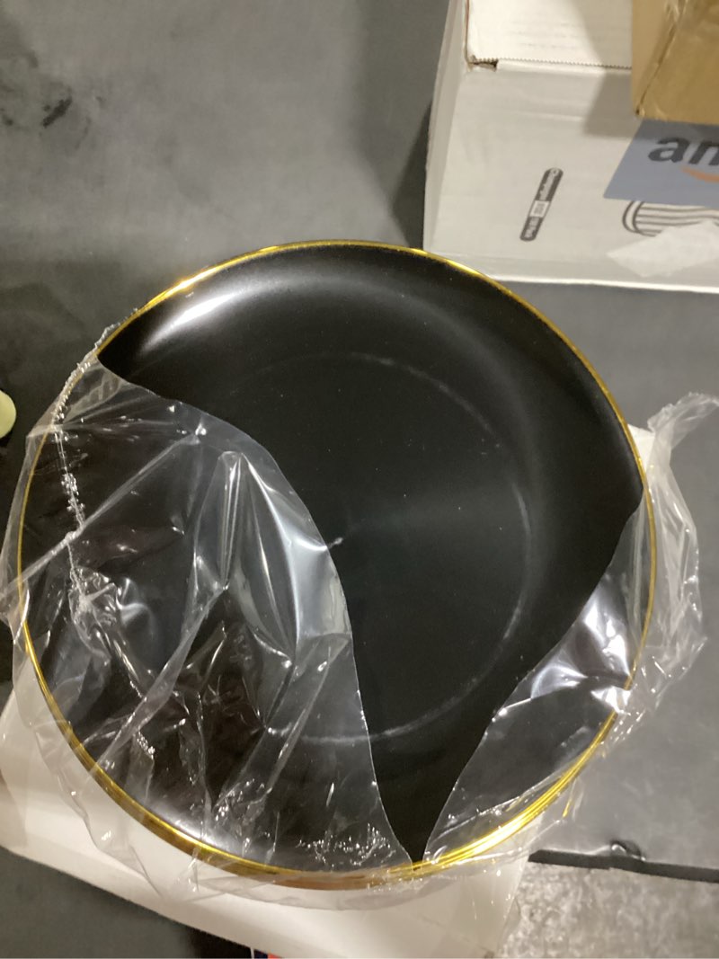 Condition photo showing Good Condition for Nervure 100PCS Black and Gold Plastic Plates - 10.25 inch Black Disposable Plates - Gold Rim Dinner Plate - Black Dinner Plate Ideal for Wedding & Party 10.25inch Black