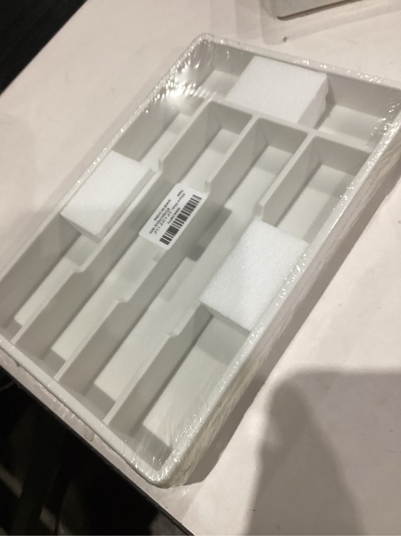 Condition photo showing New/Like New for Kitsure Silverware Organizer for Drawers - Expandable Cutlery and Utensil Drawer Organizer with Easy Maintenance, Premium PP Kitchen Organizers and Storage for Flatware, White, 13.2" x 12.2" x 1.6" White Medium