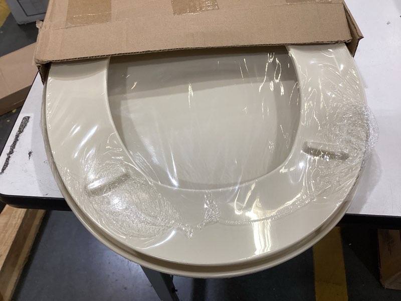 Condition photo showing Good Condition for highcraft premium round toilet seat with slow-close design, adjustable hinges & quick removal mechanism - molded plastic toilet seat - fits standard round toilets - toilet seat in bone/beige round bone