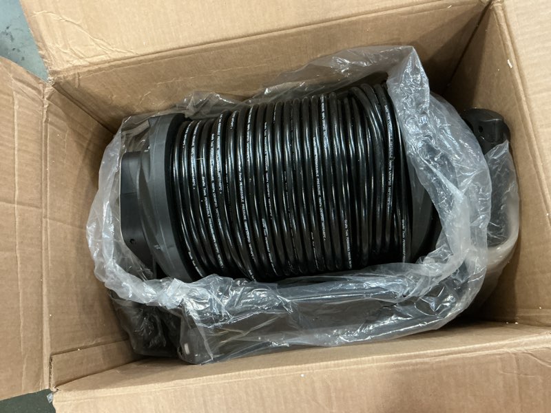 https://lotting-media.assets.bidfta.com/lotting_55167d36-aeb8-4435-851f-6c9d71760afb
