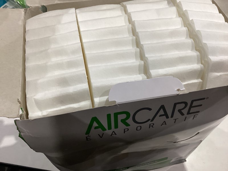Condition photo showing Good Condition for AIRCARE HDC411 Replacement Humidifier Wick, 4-Pack (1)