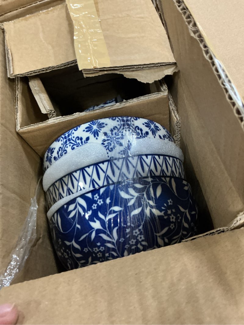 Condition photo showing Good Condition for vancasso selene plates and bowls set for 6, 24 pieces dinnerware sets, mircowave and dishwasher safe dishes set, porcelain blue dinnerware cobalt blue 24 pcs (service for 6)