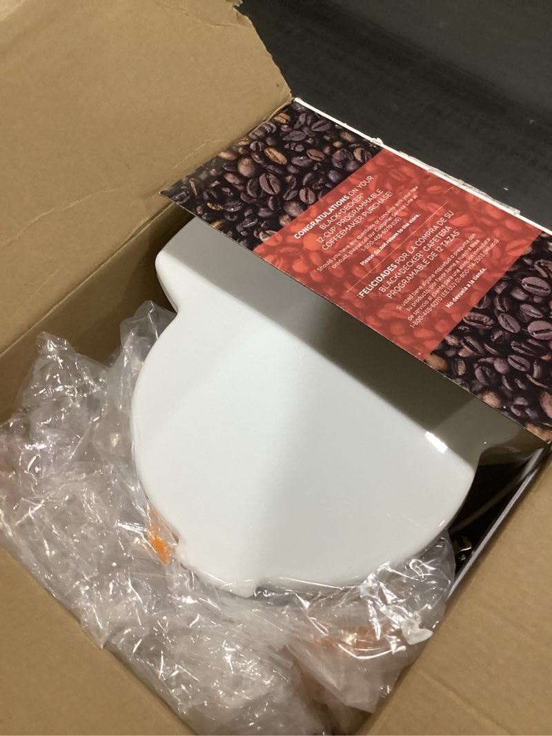 Condition photo showing Good Condition for BLACK+DECKER CM1160W-1 CM1160W 12-Cup Programmable Coffeemaker, White/Stainless Steel White Hot Brew