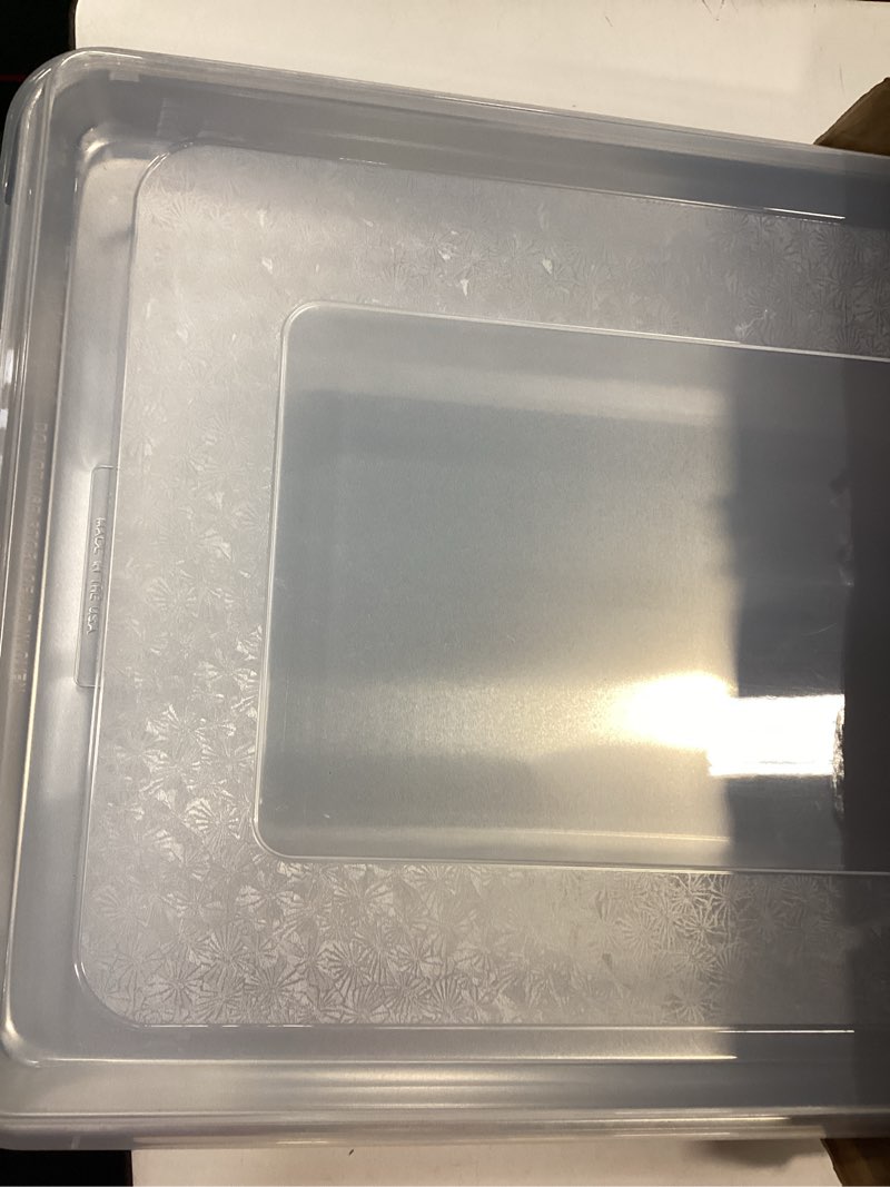 Condition photo showing Good Condition for Nordic Ware Naturals Big Sheet with Lid