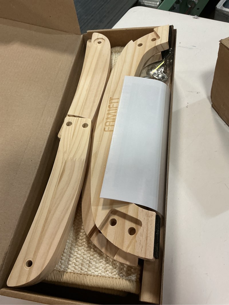 Condition photo showing Good Condition for Large Sisal Cat Scratcher Bed with Solid Wood Base, Durable Scratch & Rest 2-in-1, Extra-Wide 28” Anti-Slip Cat Scratch Pad for Indoor Cats 28inch