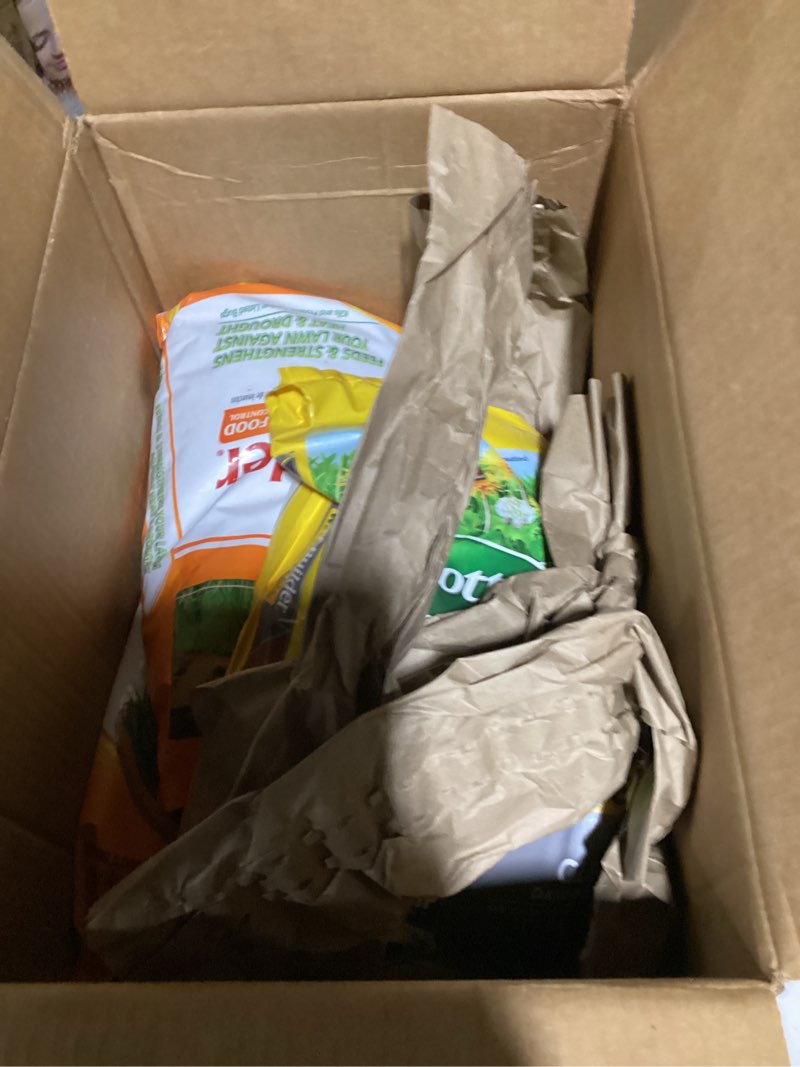 Condition photo showing New/Like New for Scotts Turf Builder 4-Bag Bundle for Small Lawns with Halts Crabgrass Preventer, Weed & Feed5, SummerGuard and WinterGuard 4 Step Small Yard