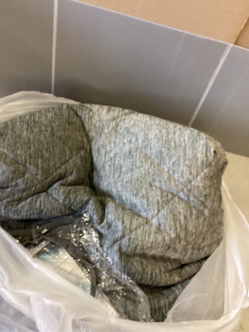https://lotting-media.assets.bidfta.com/lotting_5545be41-36a1-4cf9-8fda-d621f9813da3