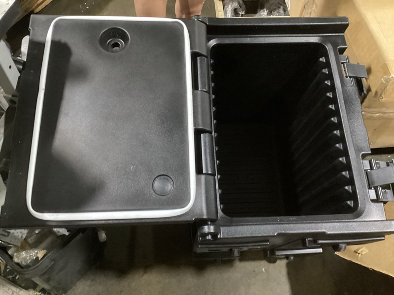 Condition photo showing Good Condition for vevor insulated food pan carrier, 82 qt hot box for catering, lldpe food box carrier w/double buckles, front loading food warmer w/handles, stackable end loader for restaurant, canteen, etc. black black 25.6"x17.7"x25" hot box