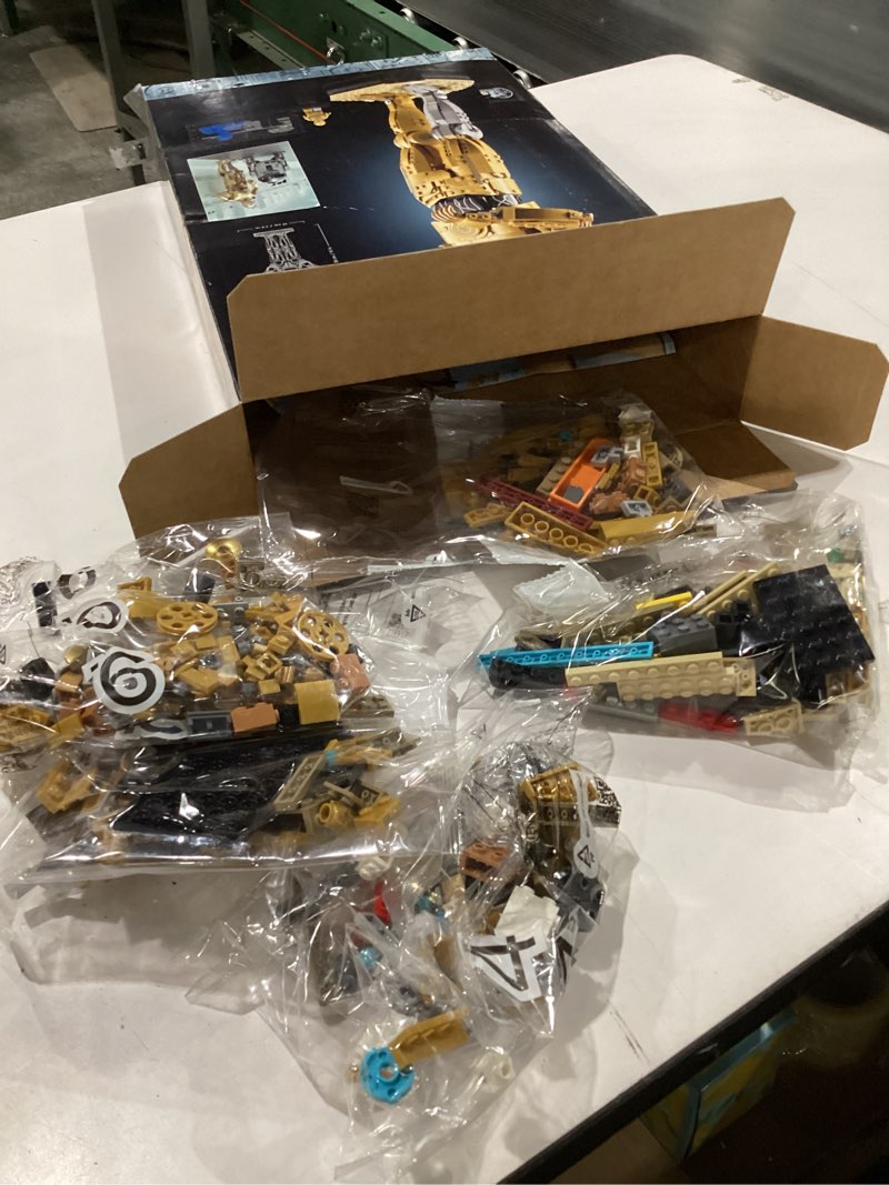 Condition photo showing New/Like New for LEGO Star Wars C-3PO Buildable Droid Figure, Build and Display Model with C-3PO Minifigure, Star Wars Collectible for Home or Office Décor, Nostalgic Gift Idea for Adults, Fans or Collectors, 75398