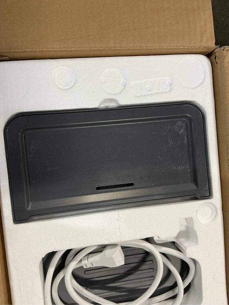 Condition photo showing As Is for FRIGIDAIRE Gallery EFIC255 Countertop Crunchy Chewable Nugget Ice Maker, 44lbs per Day, Auto Self Cleaning, 2.0 Gen, Navy Navy - Nugget Ice