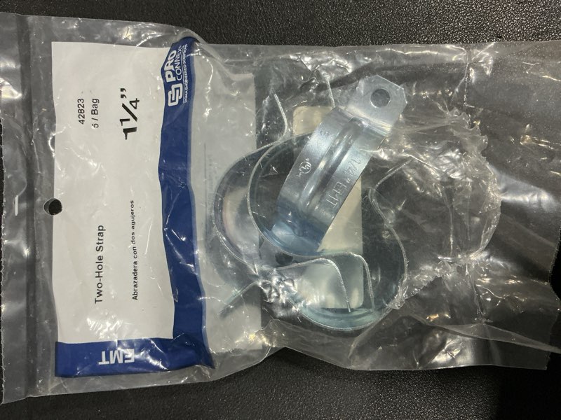 Condition photo showing Good Condition for Sigma ProConnex 1-1/4-in Electrical (EMT) / Zinc-plated steel Two-hole Strap Conduit Fitti