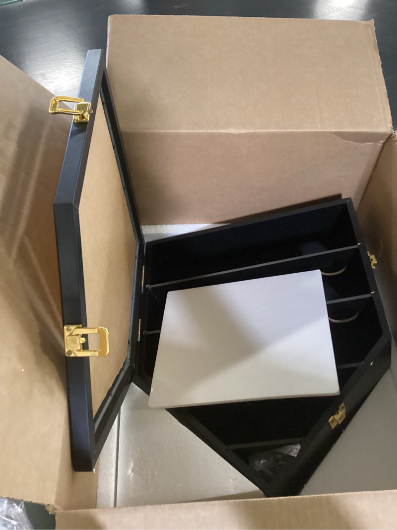 https://lotting-media.assets.bidfta.com/lotting_555bf3af-7b12-4fb5-998c-ad8335dc5e8c