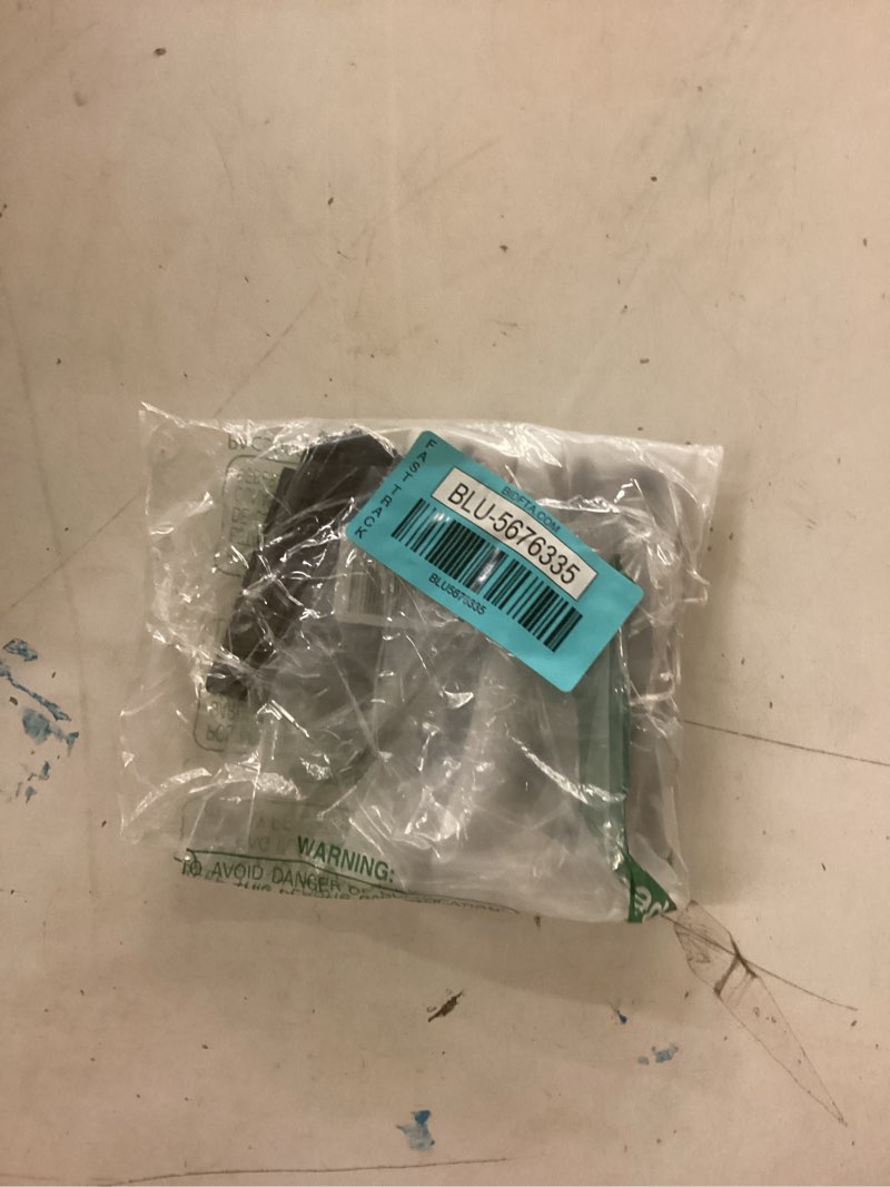 Condition photo showing New/Like New for livho glasses